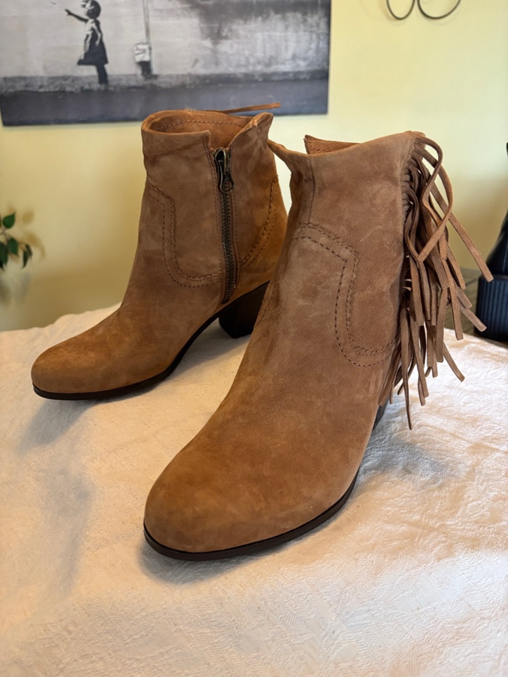 Sam Edelman Tan Suede Fringe Ankle Booties sz 10